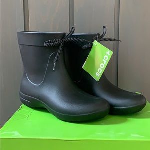 CROCS Freesail Shorty Rain Boots